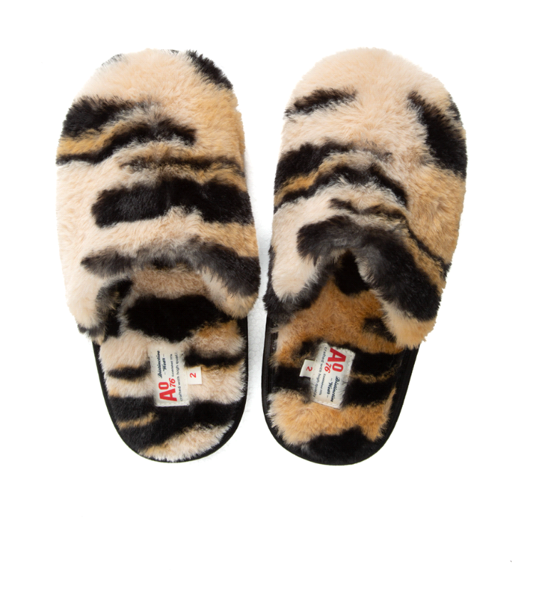 fur slippers seppia