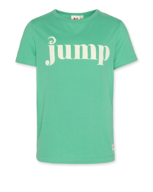mat basic t shirt jump