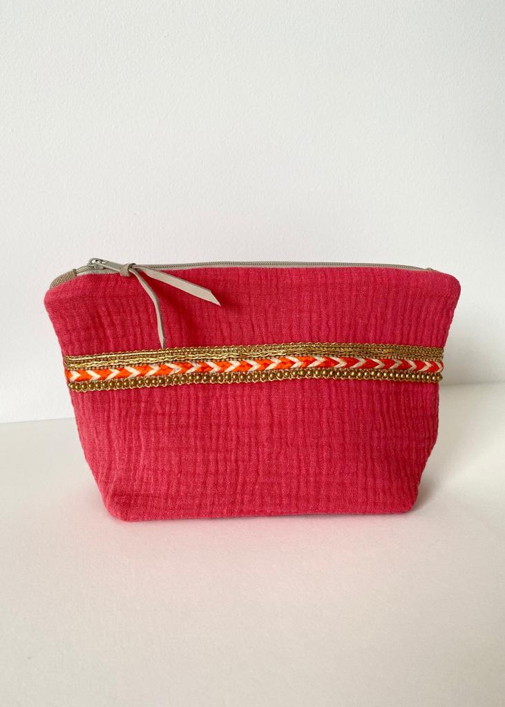 Pouch coral