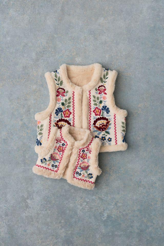 Sleeveless Jacket Librana cream - 2