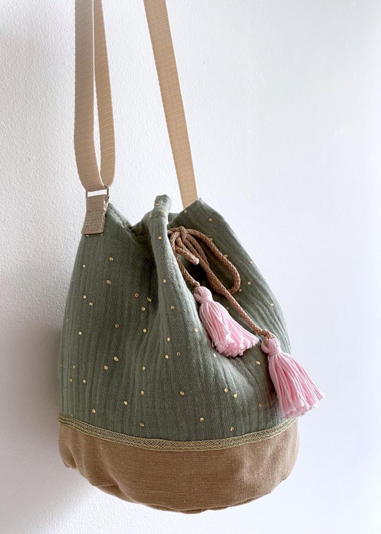 tasselbag BELLI glitter olive
